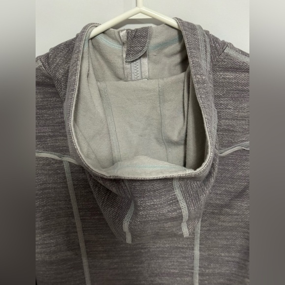 Ivivva: Girls Full Zip-Up Hoodie - Size 14 - Picture 7 of 9